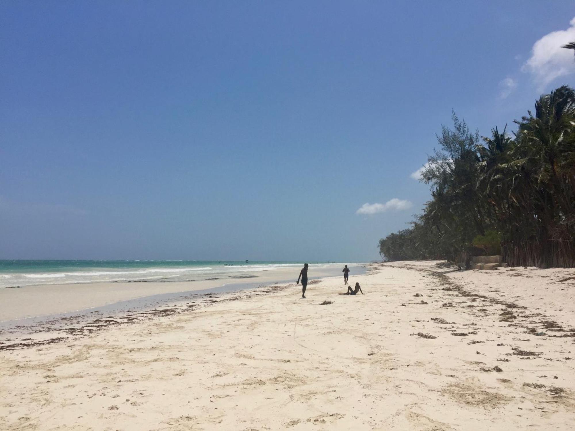 Footprints House Hotel Praia de Diani Exterior foto