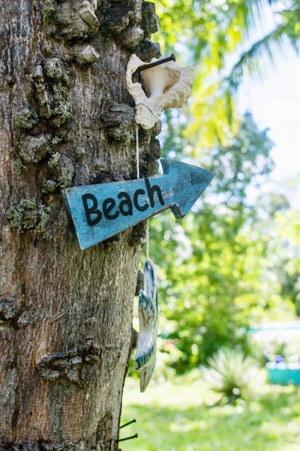 Footprints House Hotel Praia de Diani Exterior foto